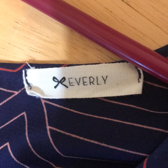 Everly Quarter Length Shirt - Picture 6 of 6